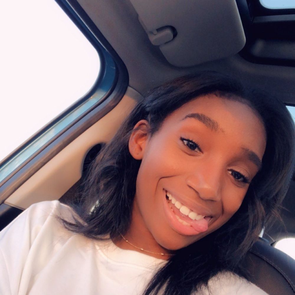 Meet your Posher, Victoria